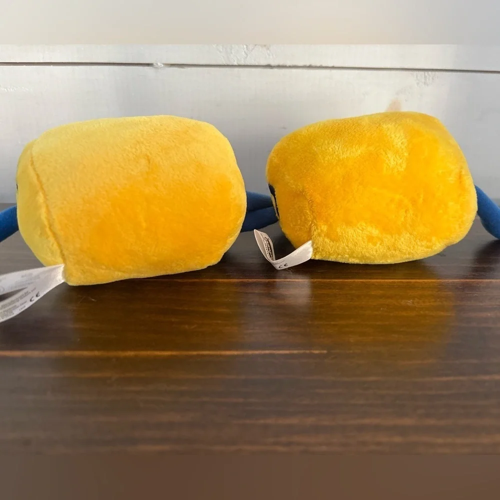 Culver’s GOLDIE and CURDIS small plush cheese curds promotional plush set of 2